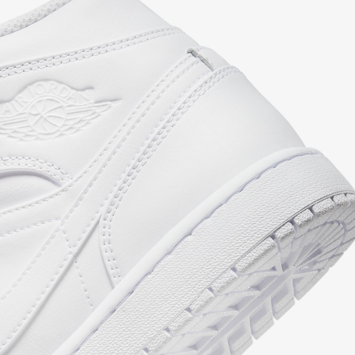 Кросівки Air Jordan 1 Mid 554725-136