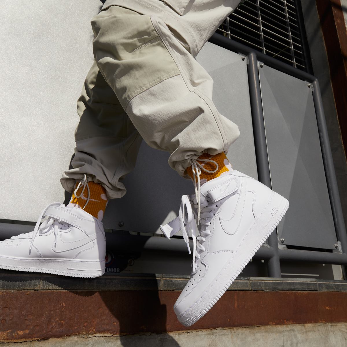 Кросівки Nike Air Force 1 Mid 07 CW2289-111