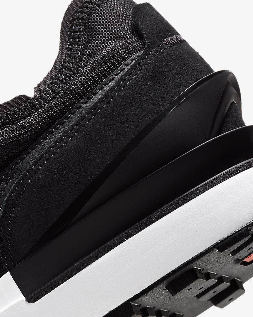 Кросівки Nike Waffle One DA7995-001