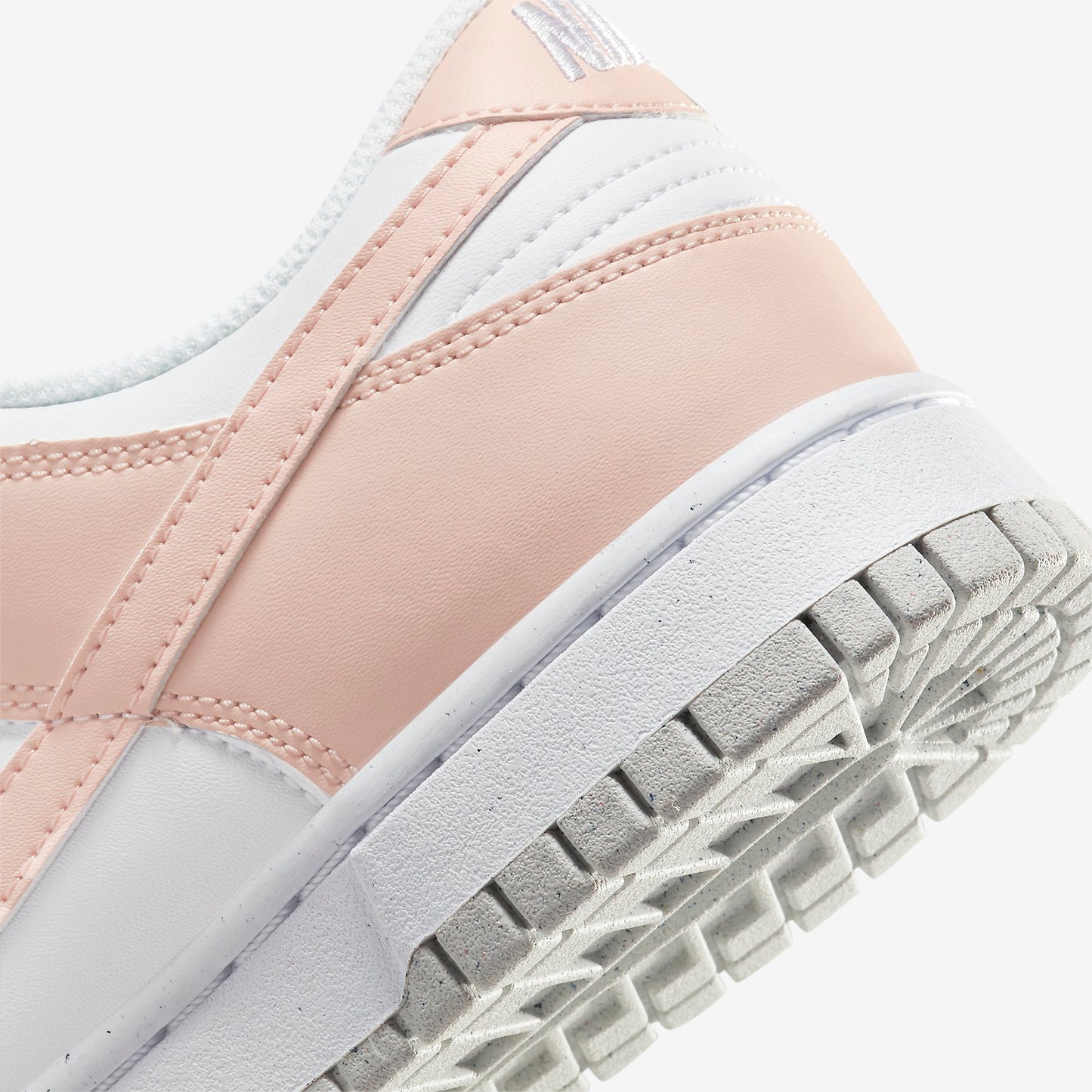 Кросівки Nike Dunk Low Next Nature DD1873-100