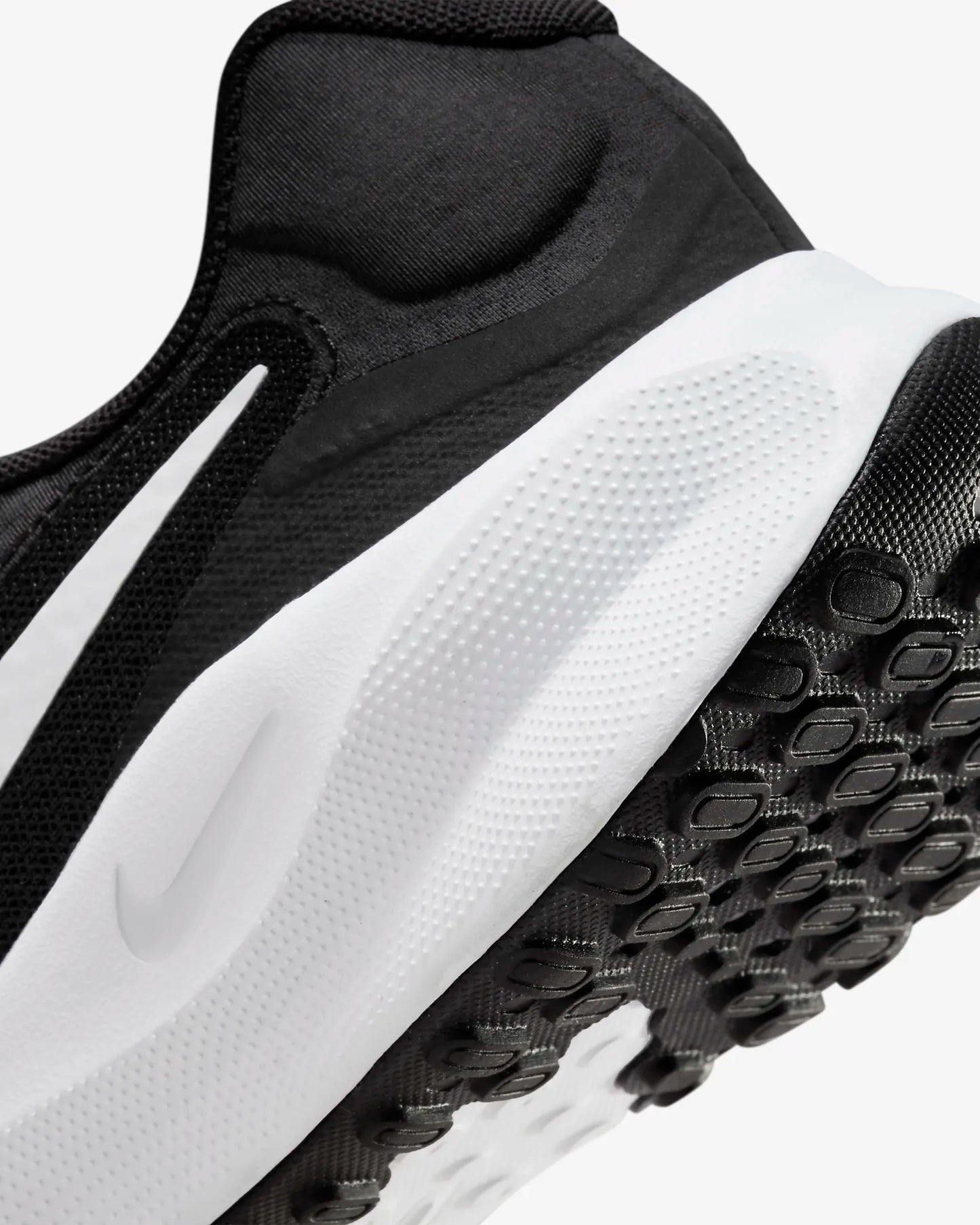 Кросівки Nike Revolutionn 7 FB2207-001