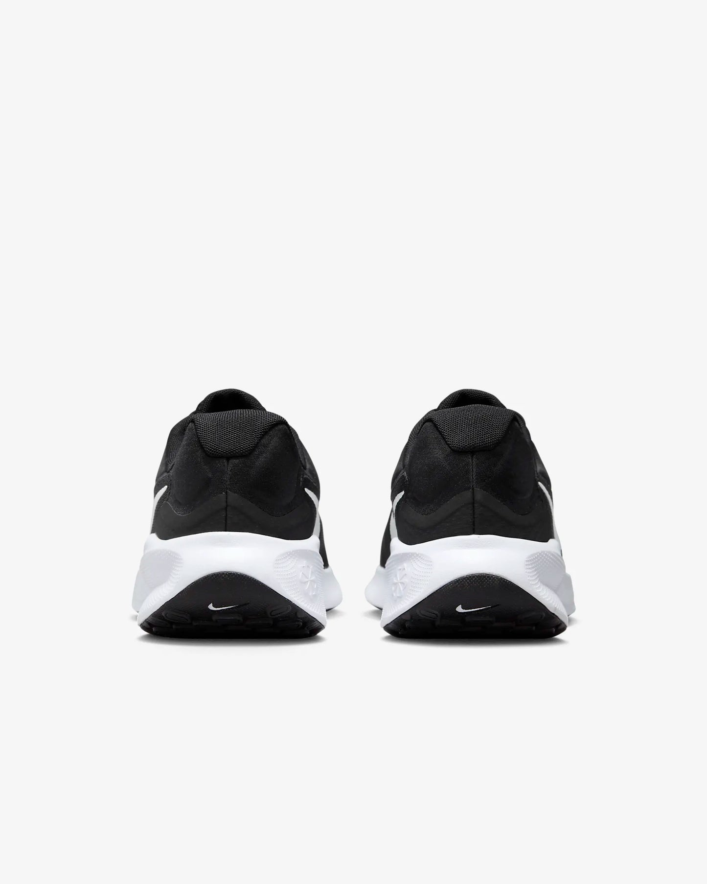 Кросівки Nike Revolutionn 7 FB2207-001