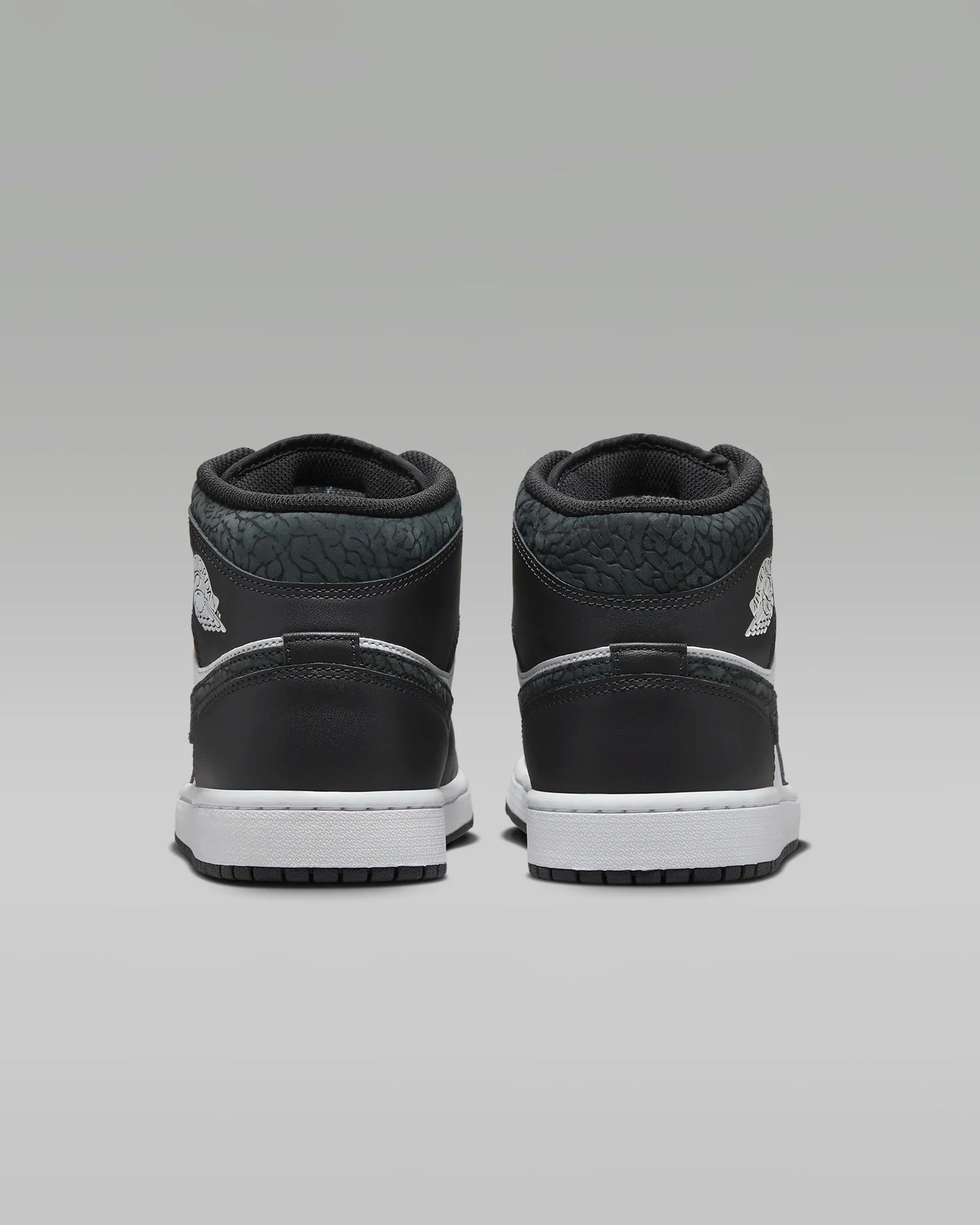 Air Jordan 1 Mid Panda FB9911-001_Fws