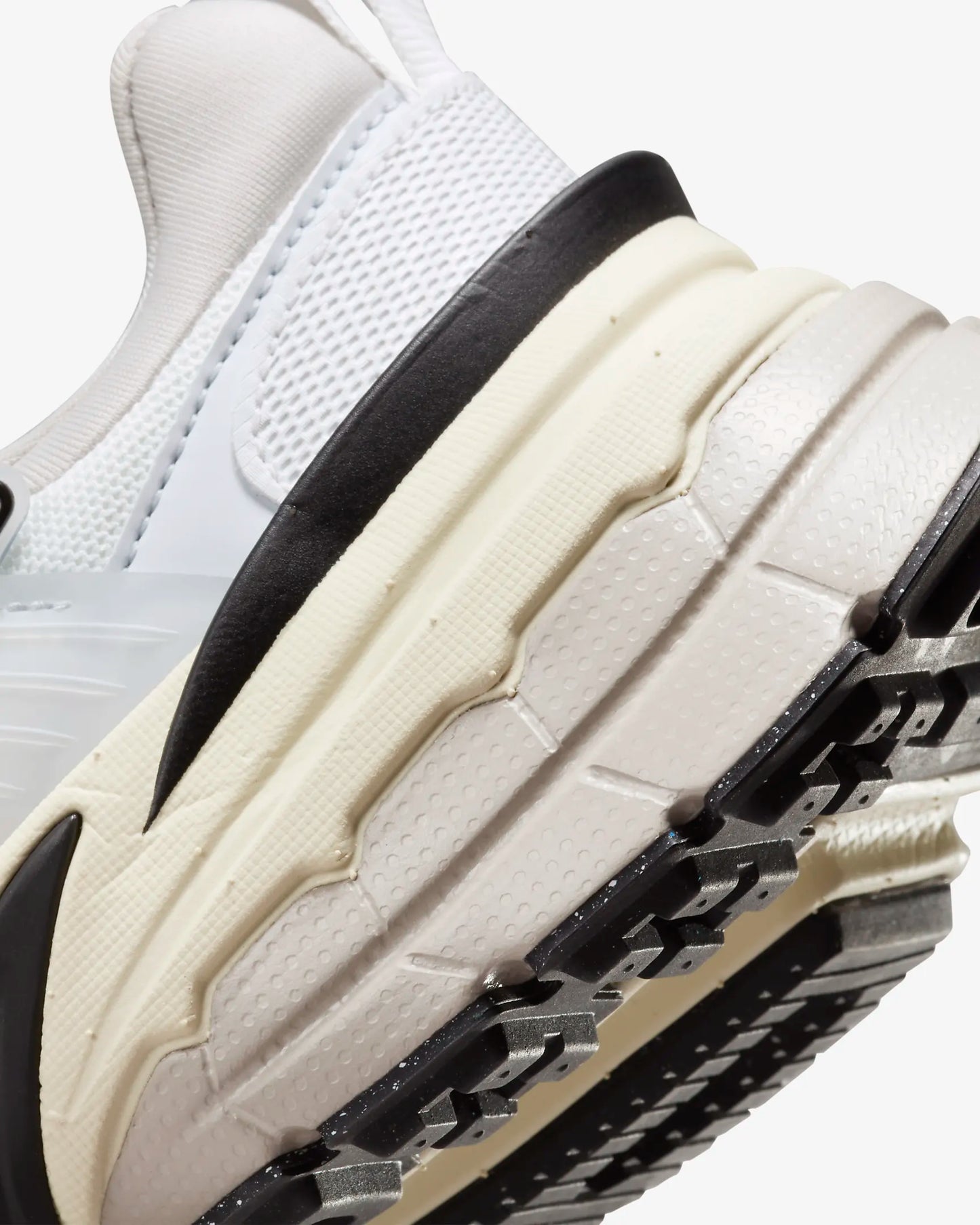 Кросівки Nike V2K Run FD0736-100
