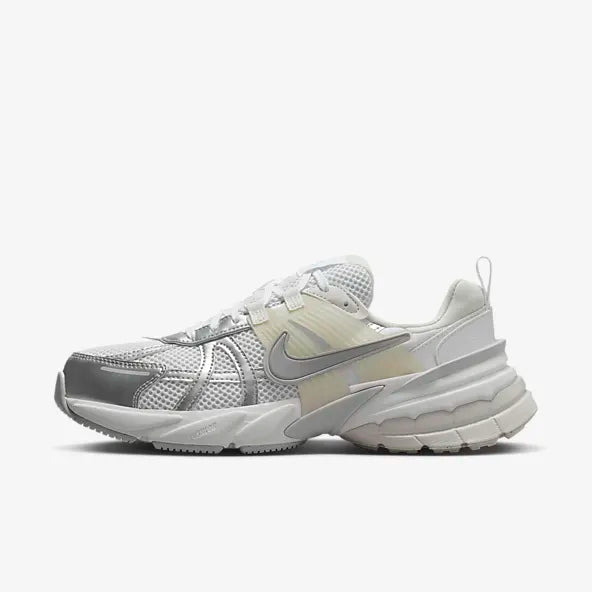 Кросівки Nike V2K Run FD0736-104