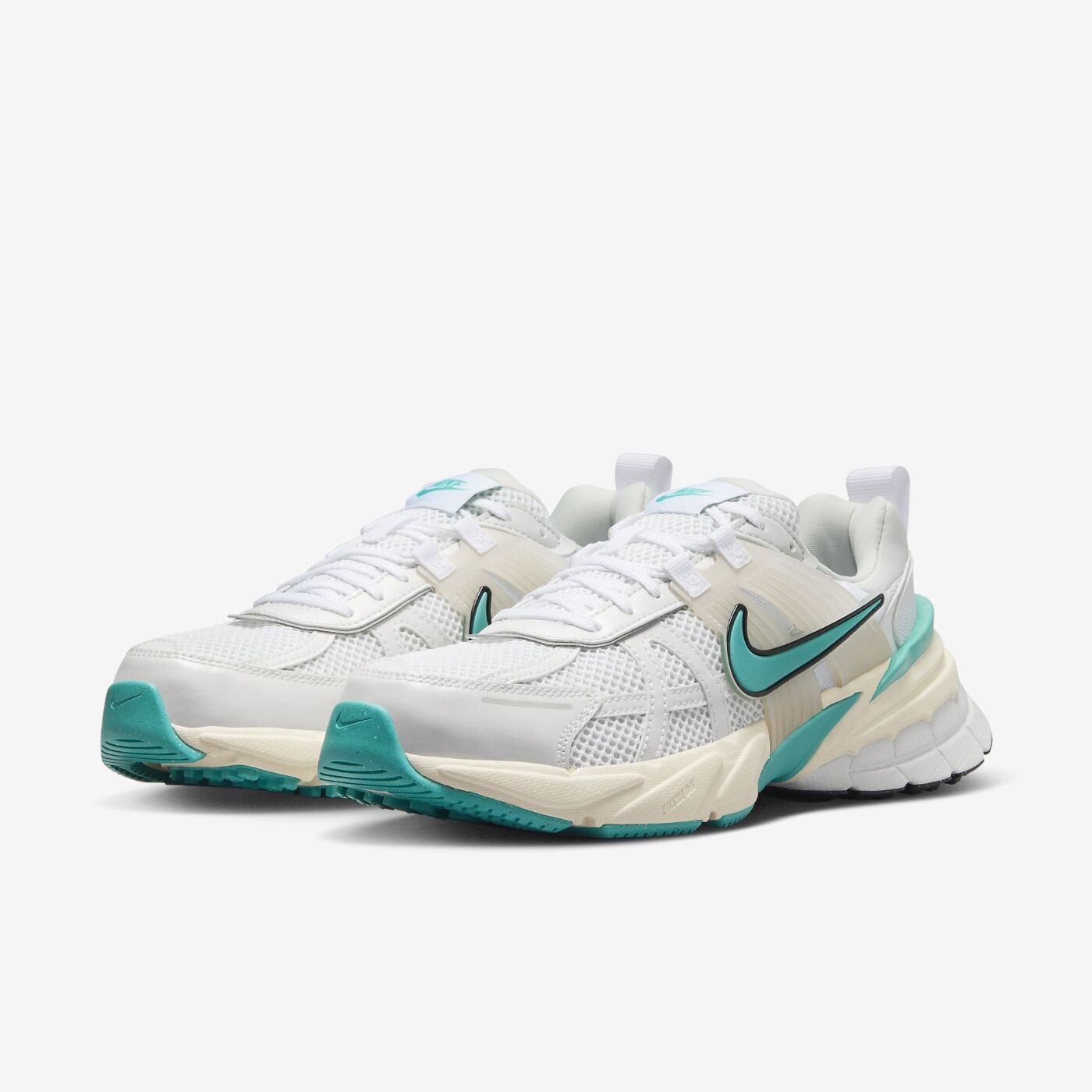 Кросівки Nike V2K Run FD0736-105