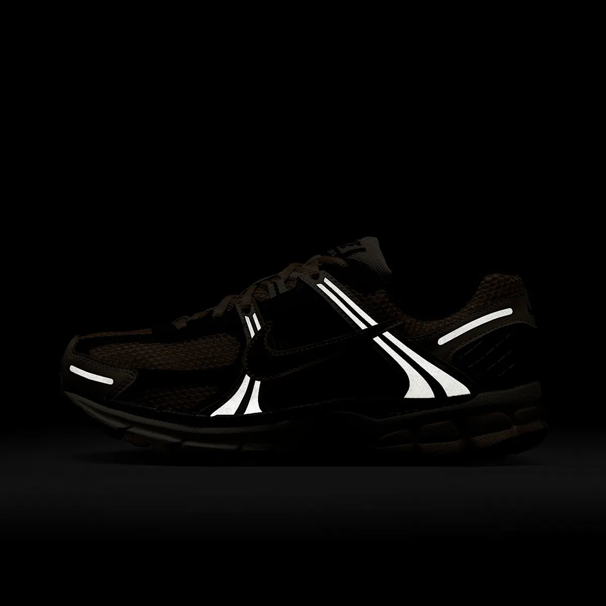 Кросівки Nike Zoom Vomero 5 FJ2028-106 - LIMITED STAY