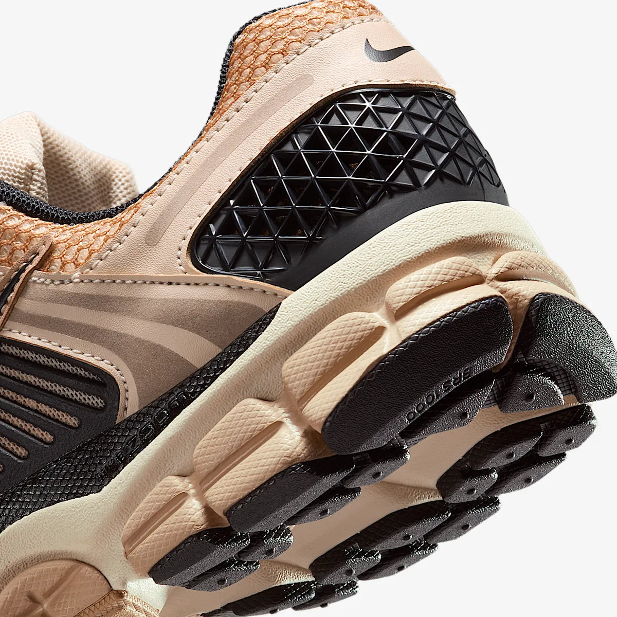 Кросівки Nike Zoom Vomero 5 FJ2028-106 - LIMITED STAY