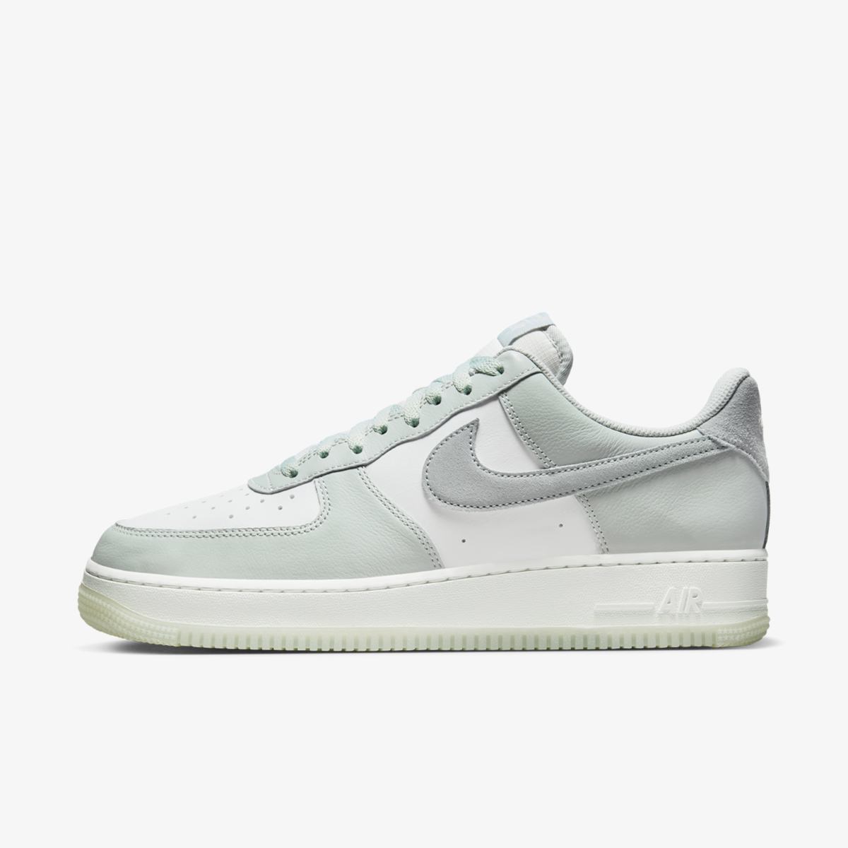 Кросівки Nike Air Force 1 '07 Lv8 FJ4170-003