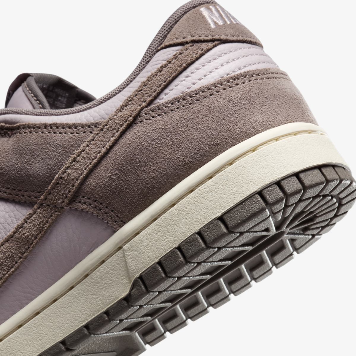 Кросівки Nike Dunk Low Retro SE FQ8249-001