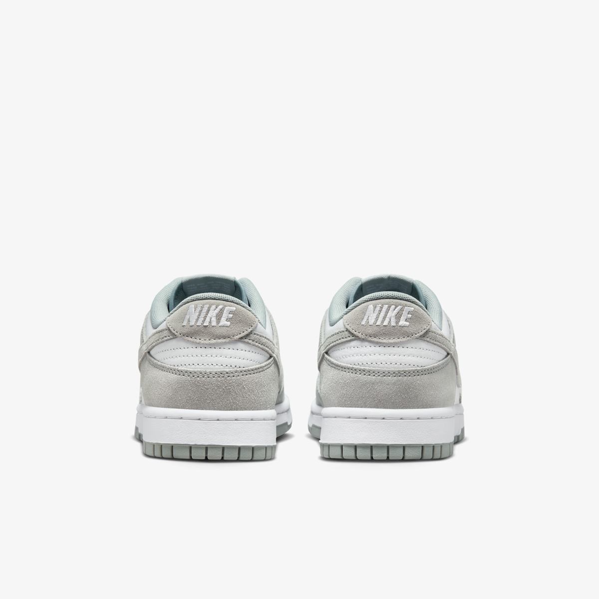 Кросівки Nike Dunk Low Retro SE FQ8249-101