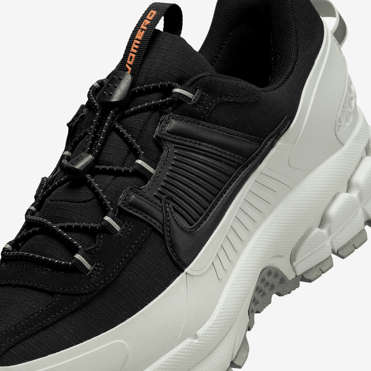 Кросівки Nike Zoom Vomero Roam FV2295-001