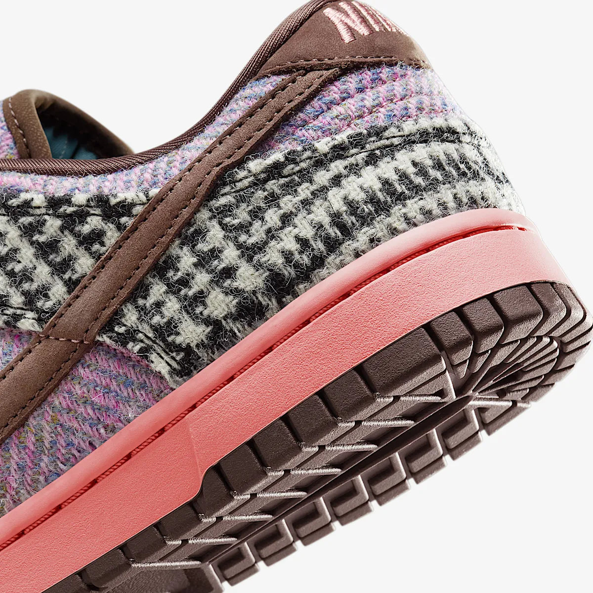 Harris Tweed x Women's Nike Dunk Low HQ5036-902