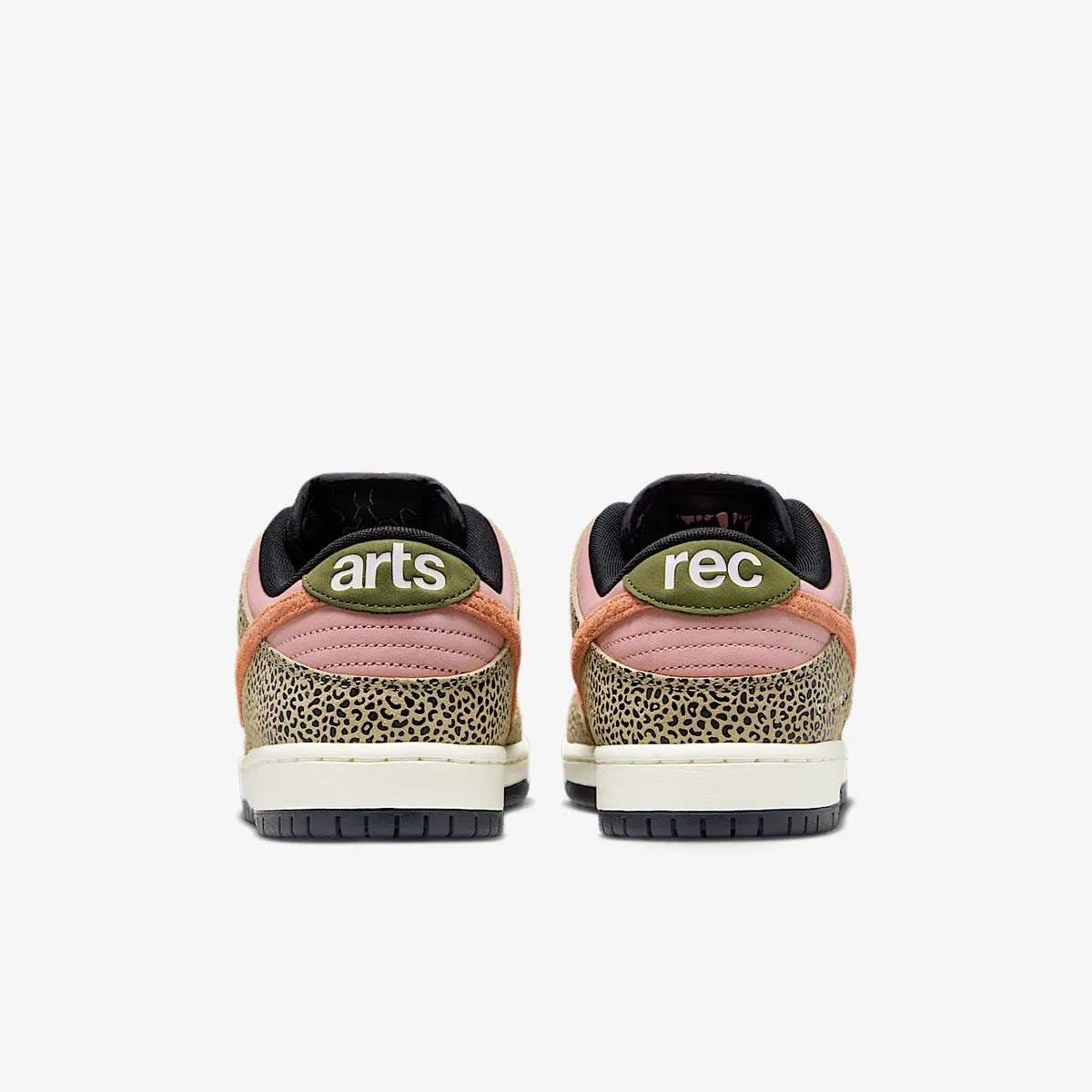 Кросівки Arts-Rec x Nike SB Dunk Low Pro IH3211-200