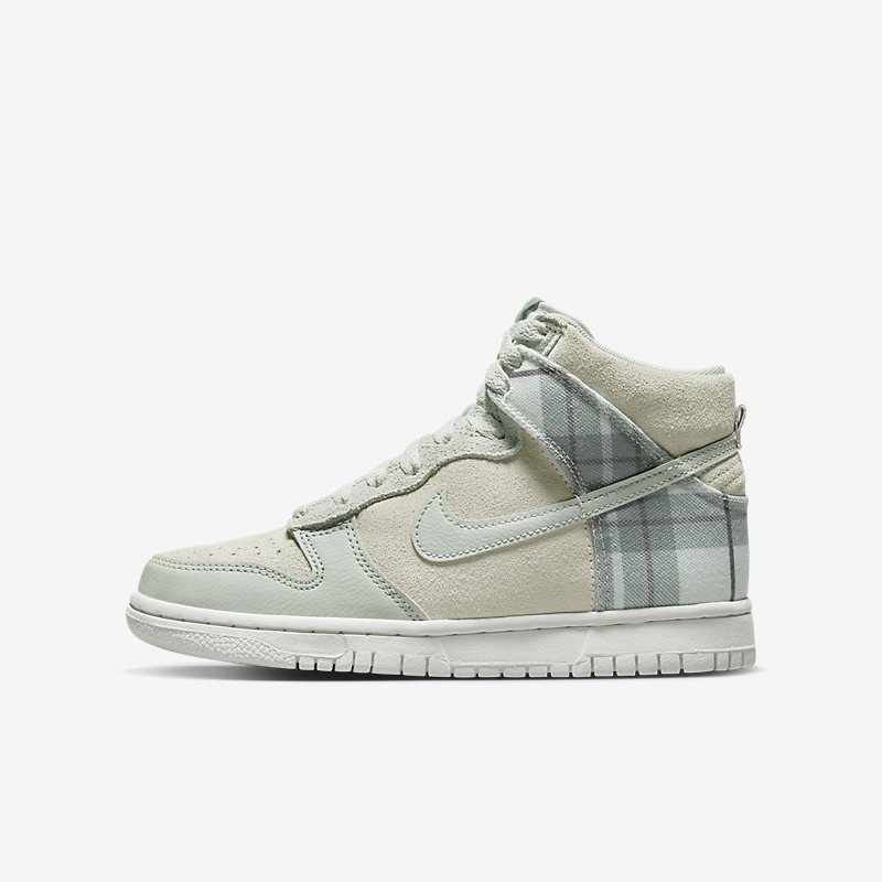 Кросівки Nike Dunk High SE DV1724-100