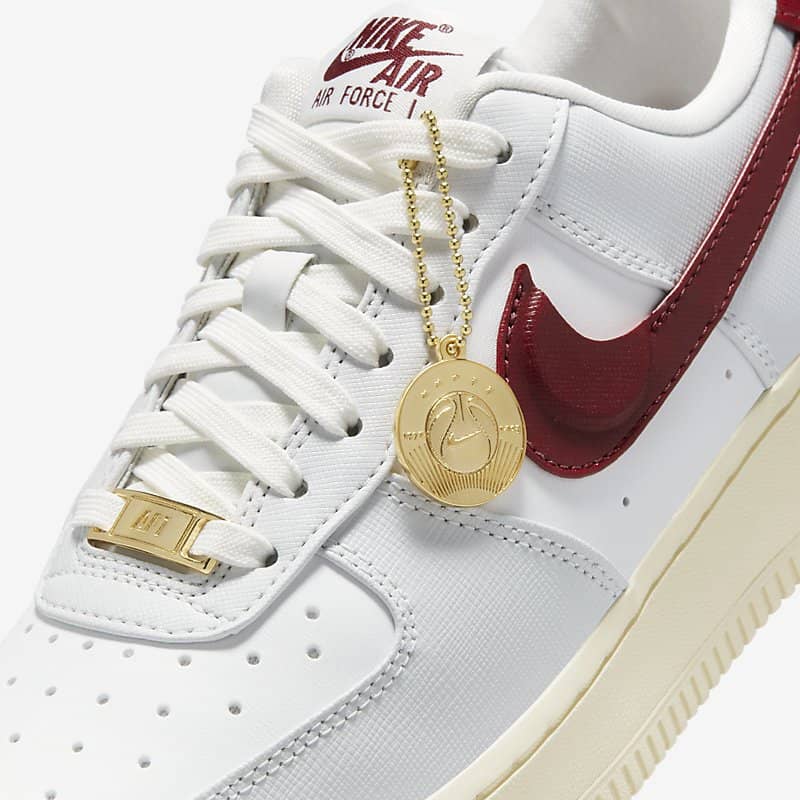 Кросівки Nike Air Force 1 SE 07 DV7584-001