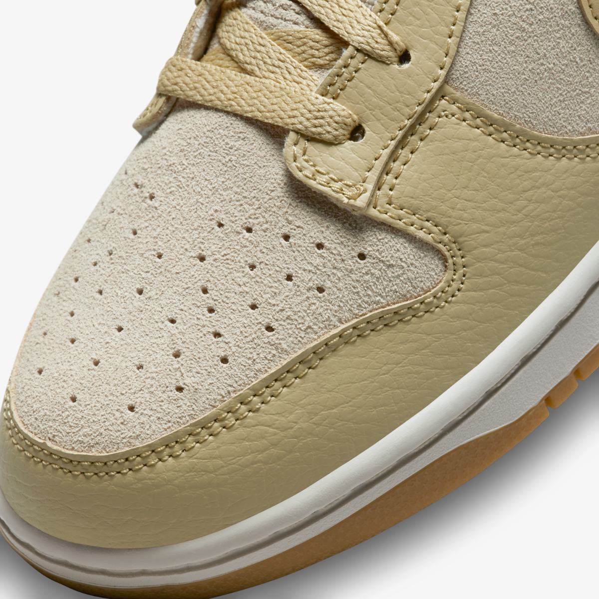 Кросівки Nike Dunk Low Khaki Suede Gum DZ4513-200