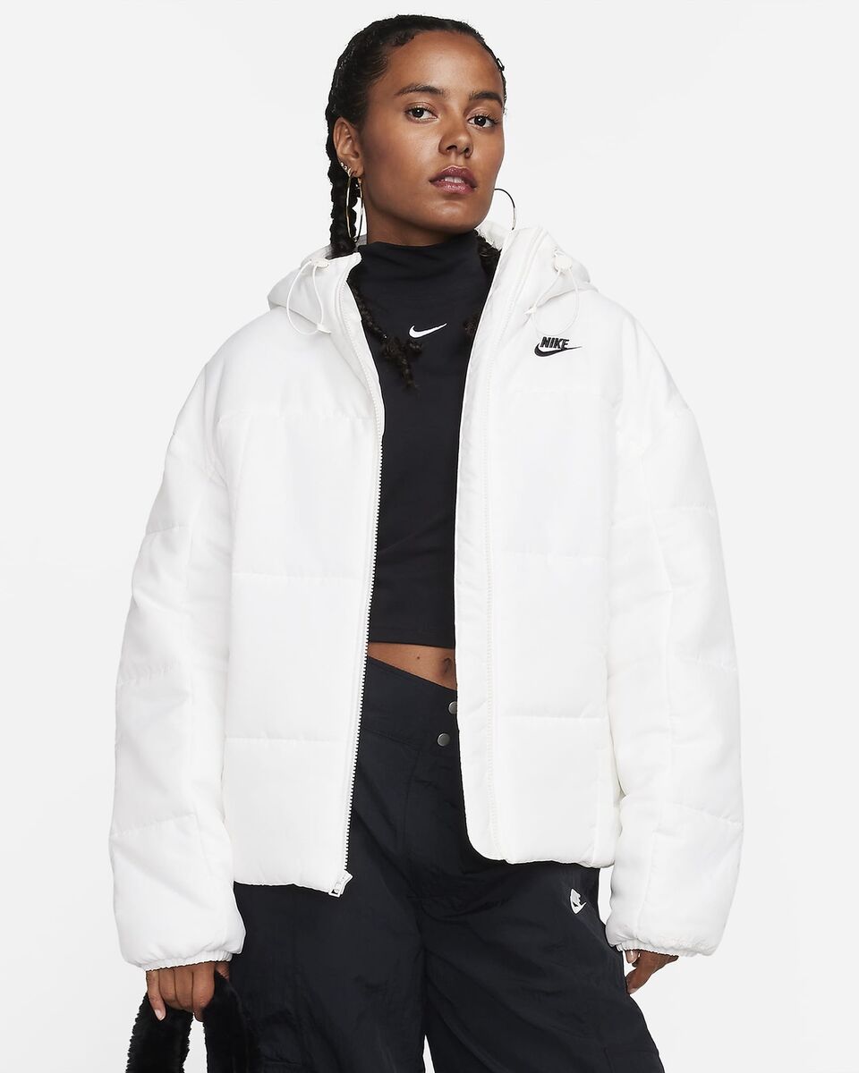 Куртка Nike Sportswear Classic Puffer FB7672-100