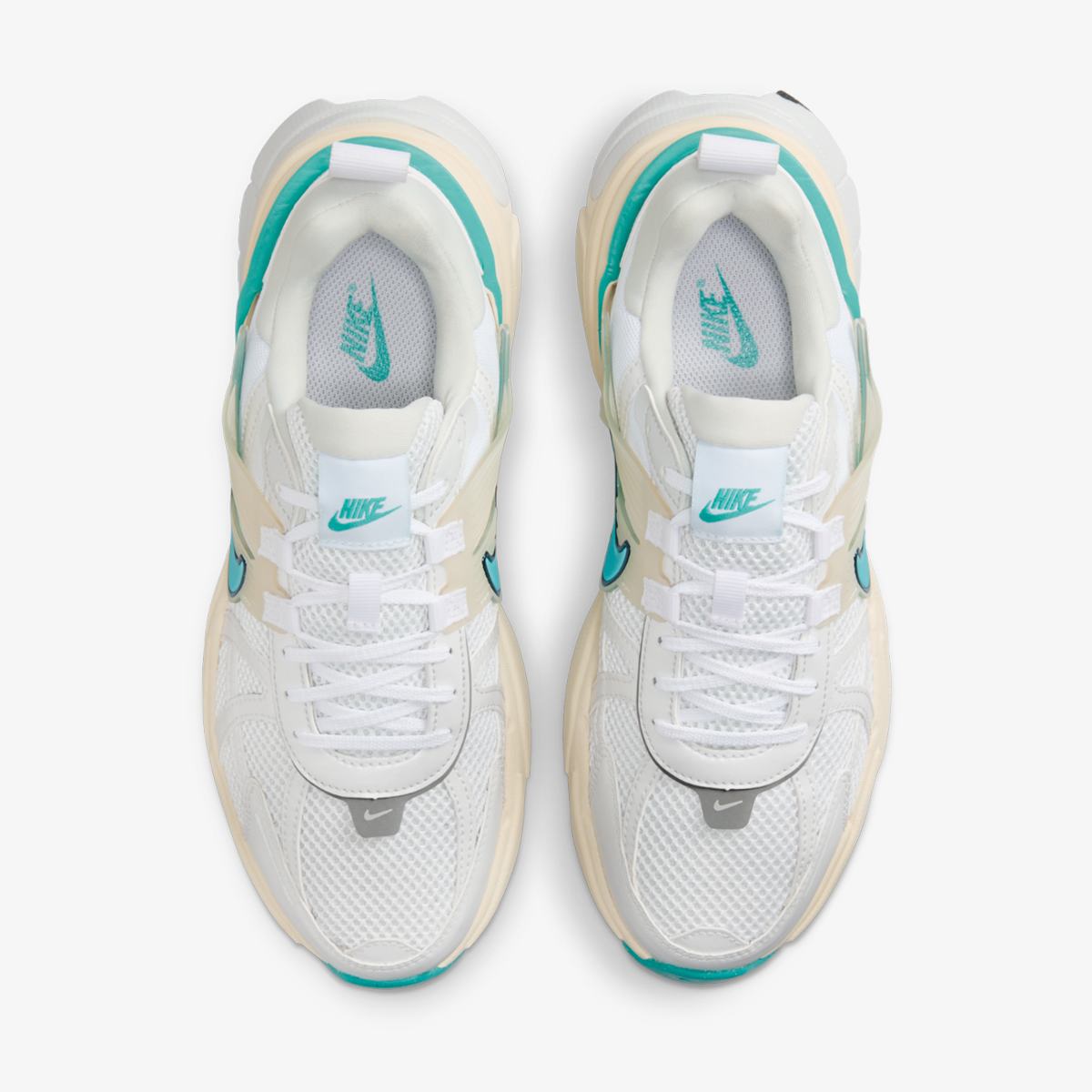 Кросівки Nike V2K Run FD0736-105