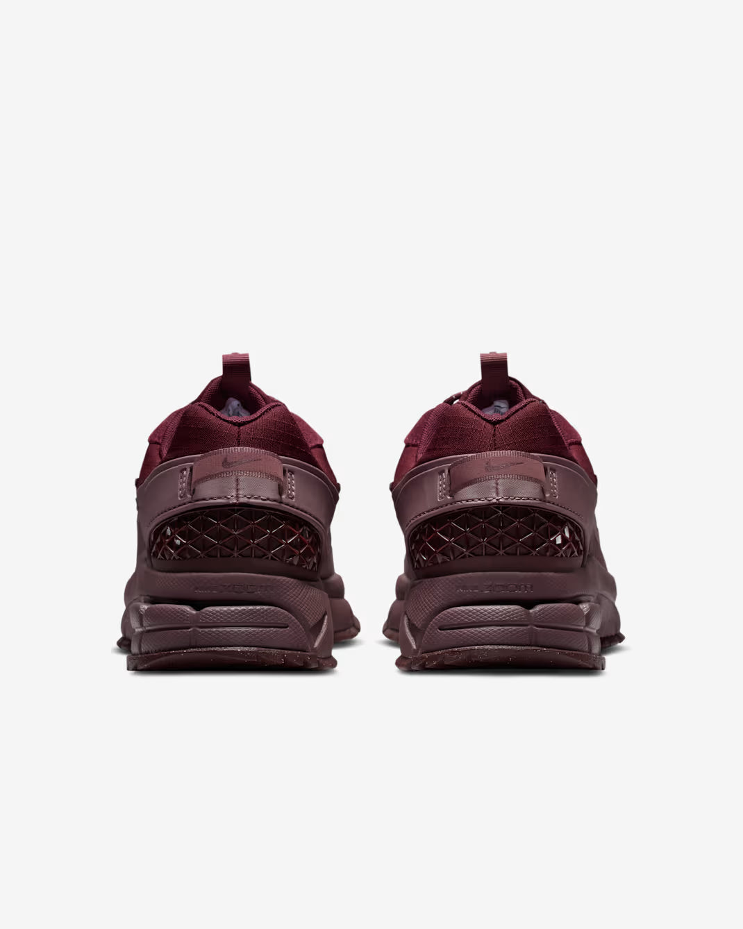 Кросівки Nike Zoom Vomero Roam HQ2181-500